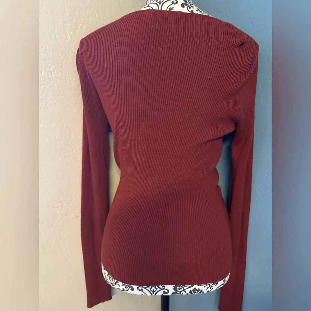 Halogen Sexy V-Neck Sweater NWOT - Picture 3 of 7